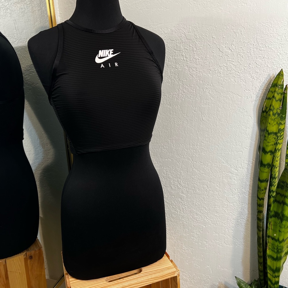 NIKE AIR Sports Tank Crop Top